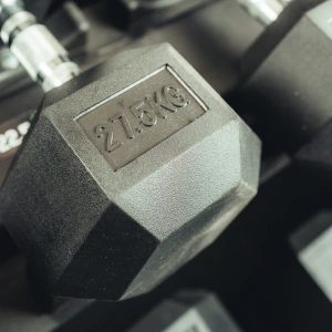 Gumiborítású HEX öntöttvas kézisúlyzó 27,5 kg - UpForm